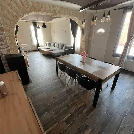 Maison Centre 3 קאלה